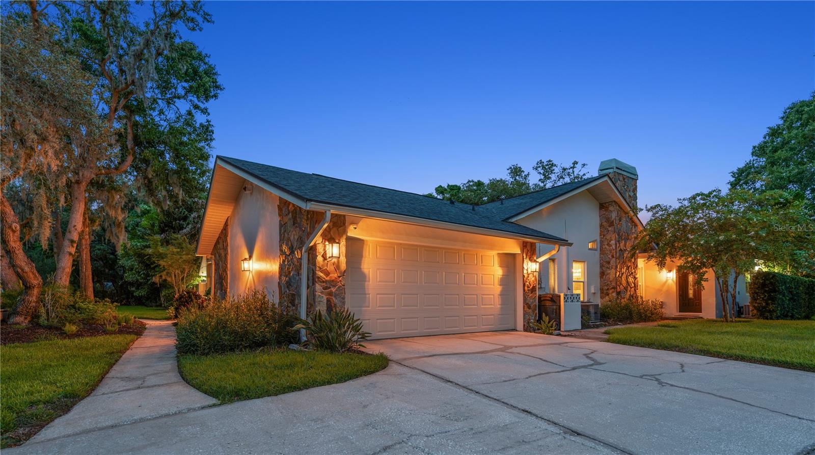 2423 FOXHEAD WAY