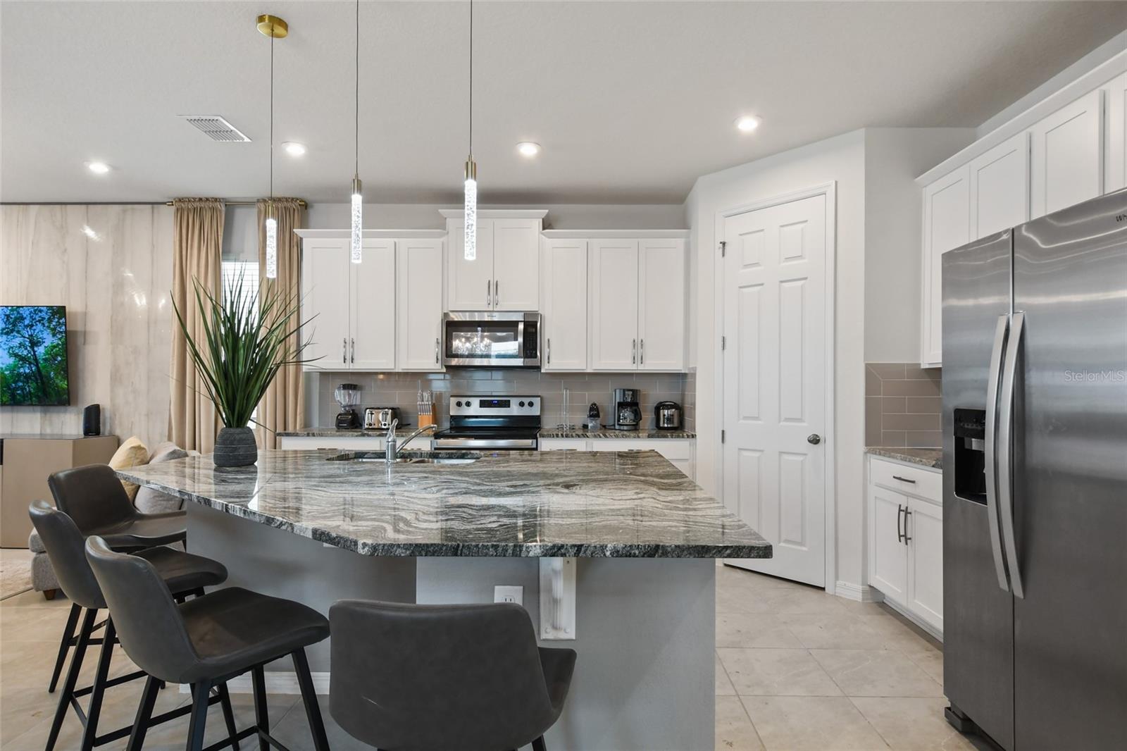 SOLARA RESORT VACATION VILLAS REP - Residential