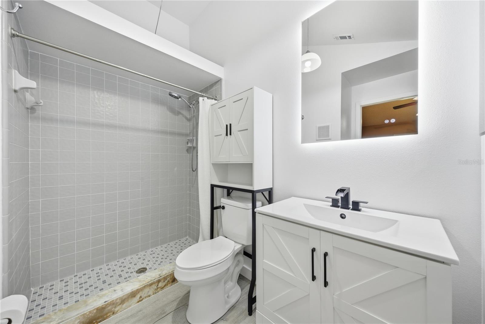 RAINTREE VILLAGE CONDO N - Residential