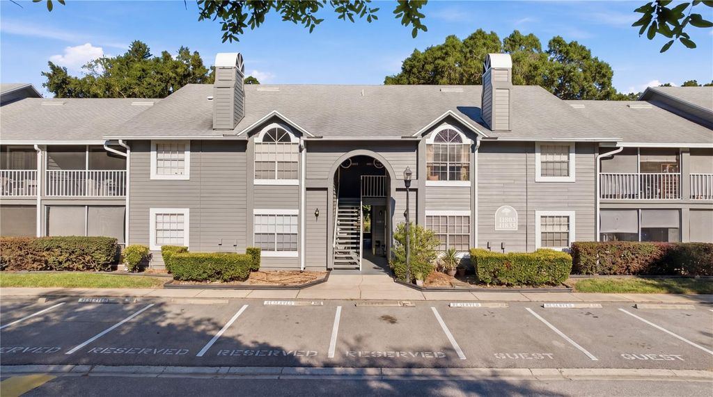 Photo of 11817 Skylake Place #H, Temple Terrace, FL 33617 (MLS # TB8506997)