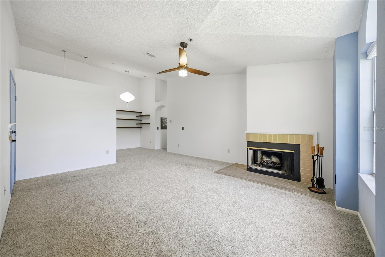 RAINTREE VILLAGE CONDO N - Residential