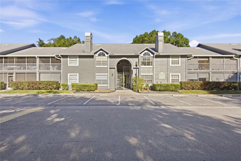 Photo of 11817 Skylake Place #H, Temple Terrace, FL 33617 (MLS # TB8506997)