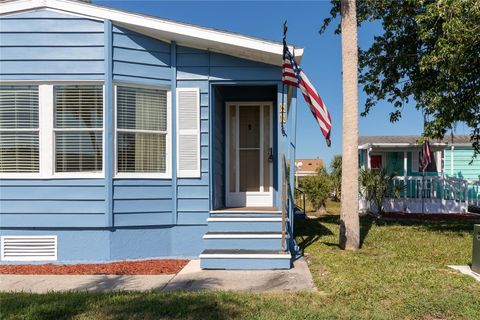 A home in ELLENTON