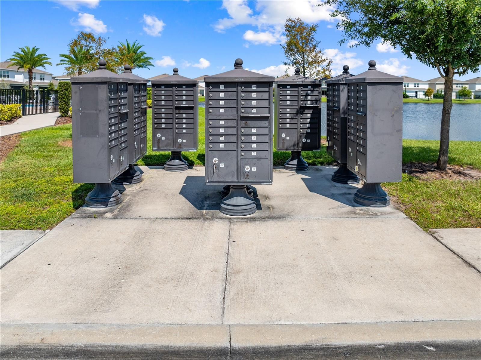 SPLIT OAK RESERVE - Residential