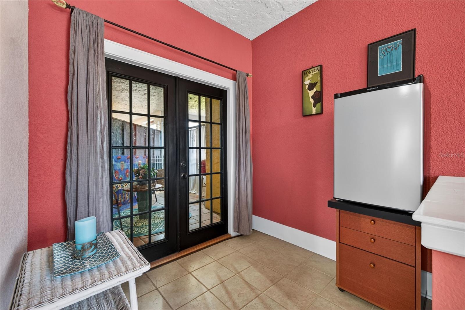 HEGRADO CONDO - Residential