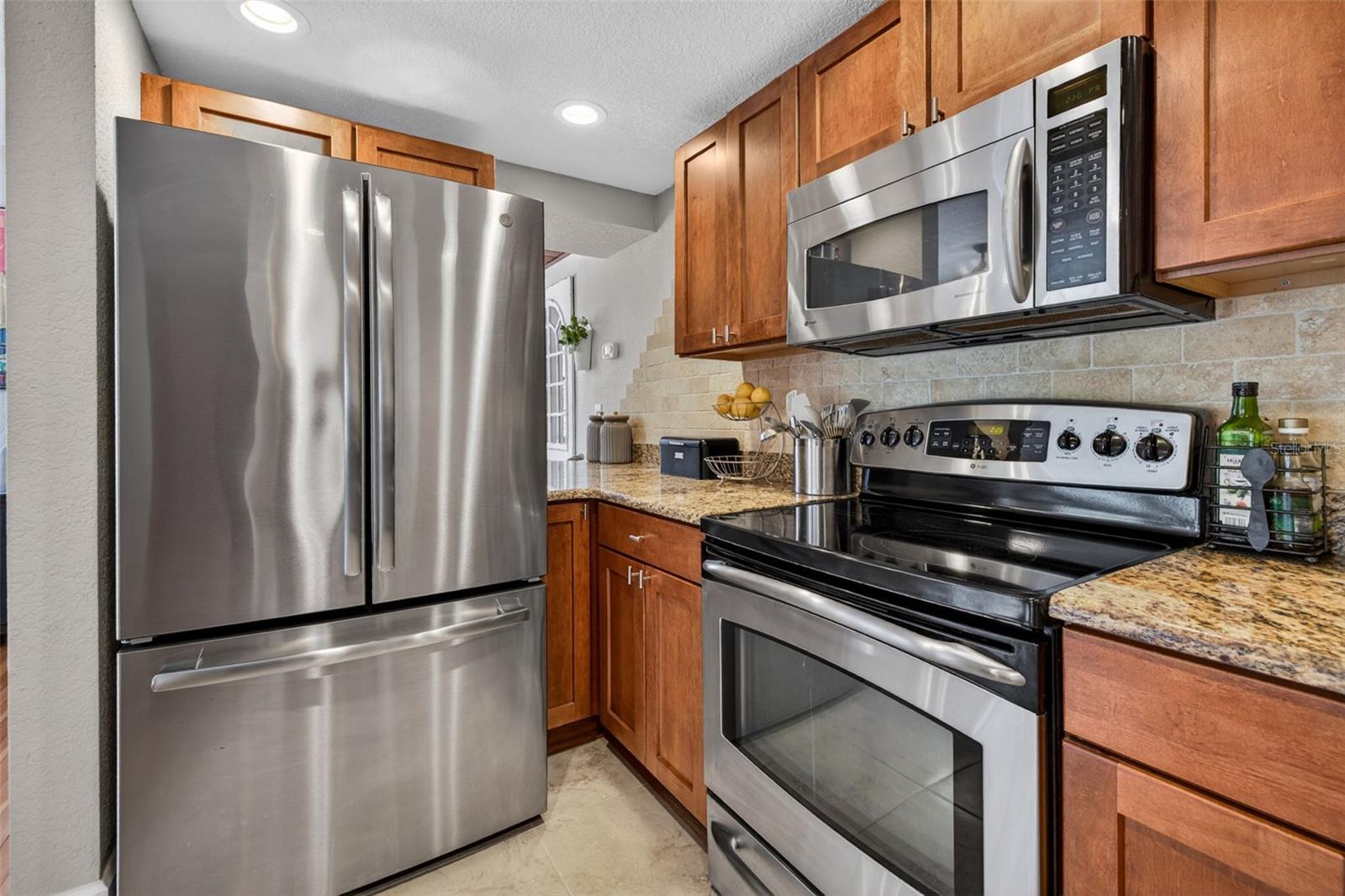 HEGRADO CONDO - Residential