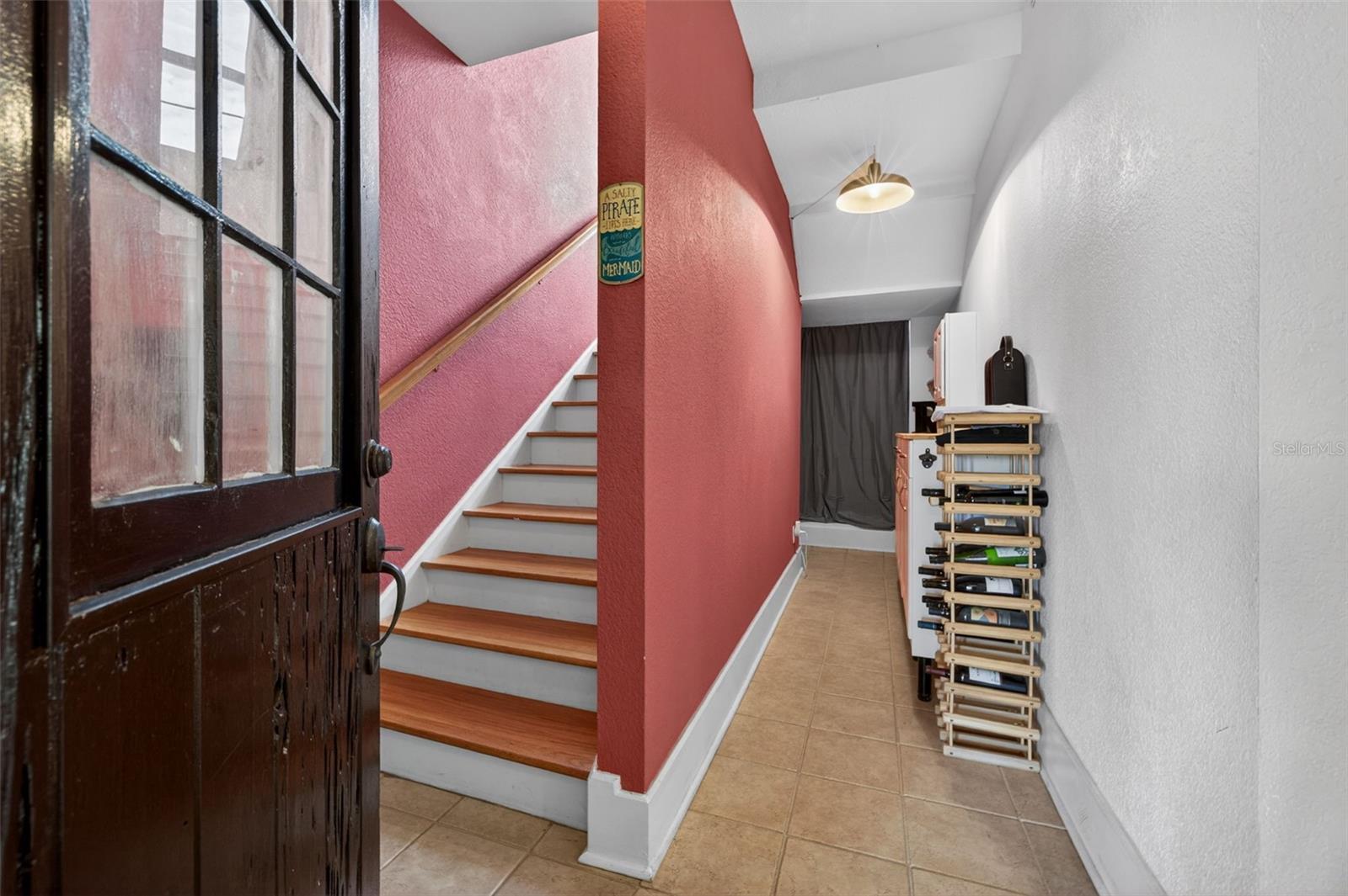 HEGRADO CONDO - Residential