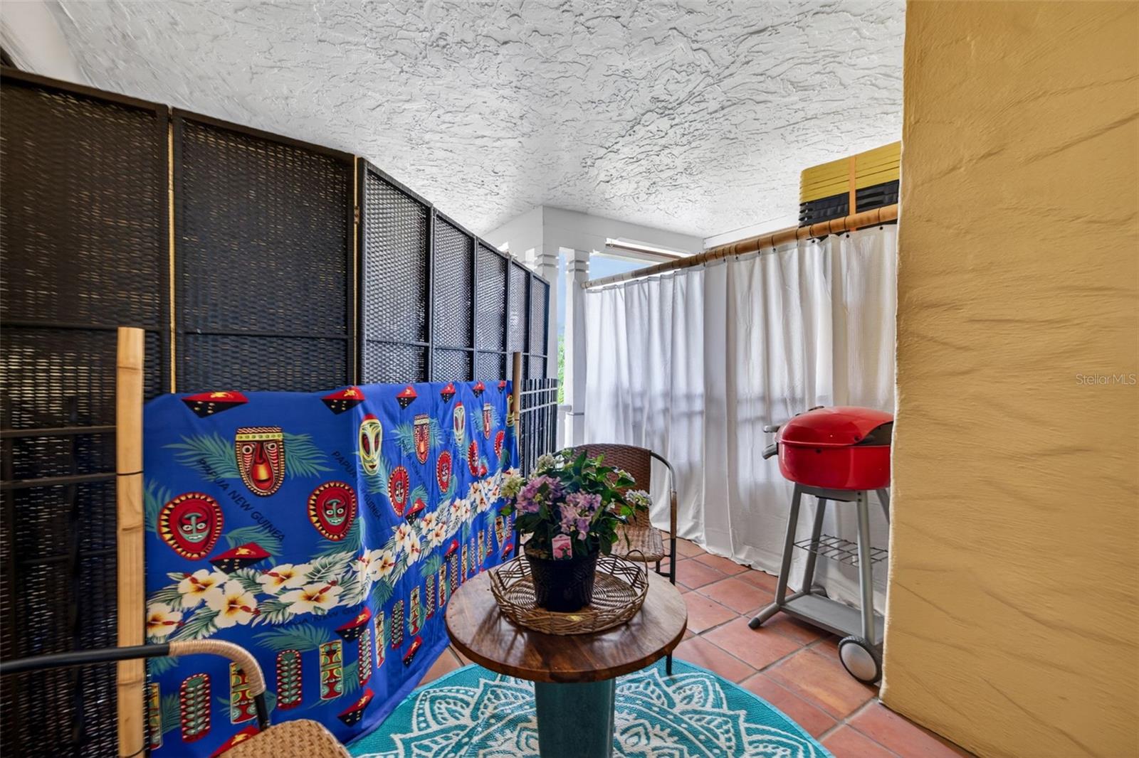 HEGRADO CONDO - Residential