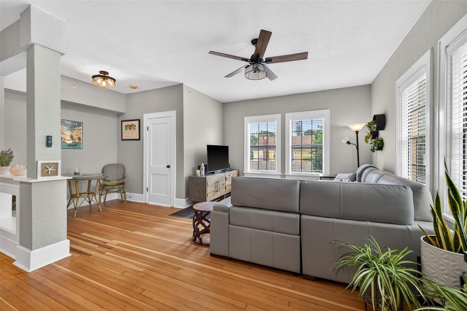 HEGRADO CONDO - Residential