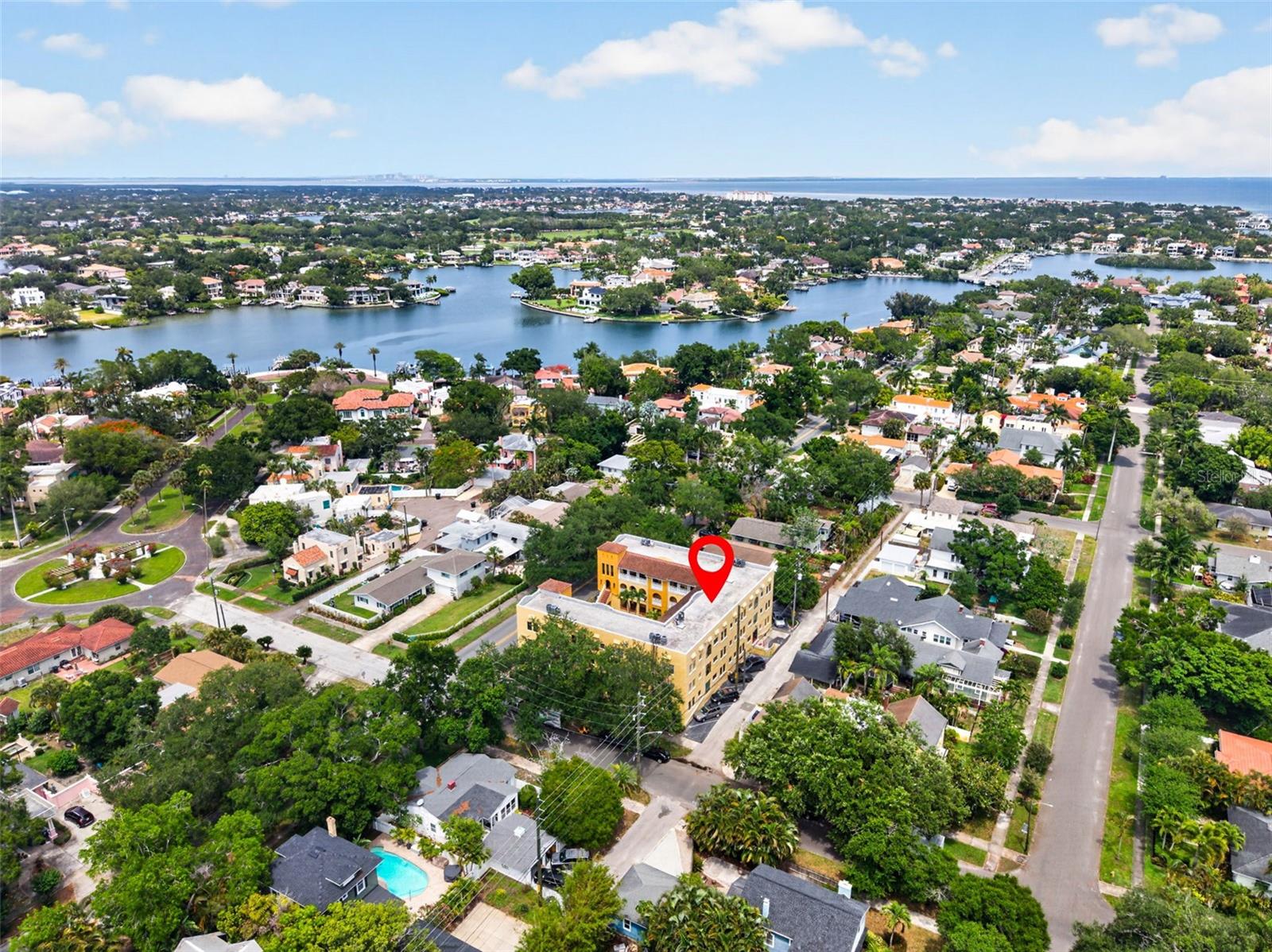 HEGRADO CONDO - Residential