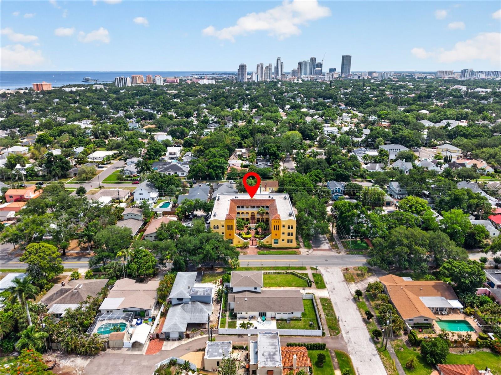 HEGRADO CONDO - Residential