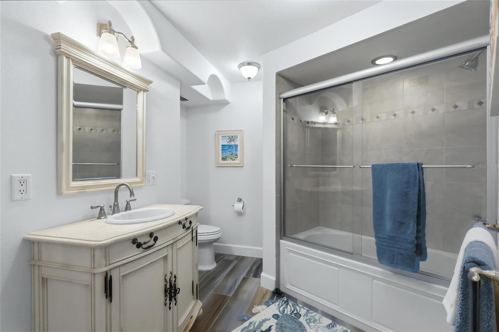 LIDO HARBOUR SOUTH - Residential