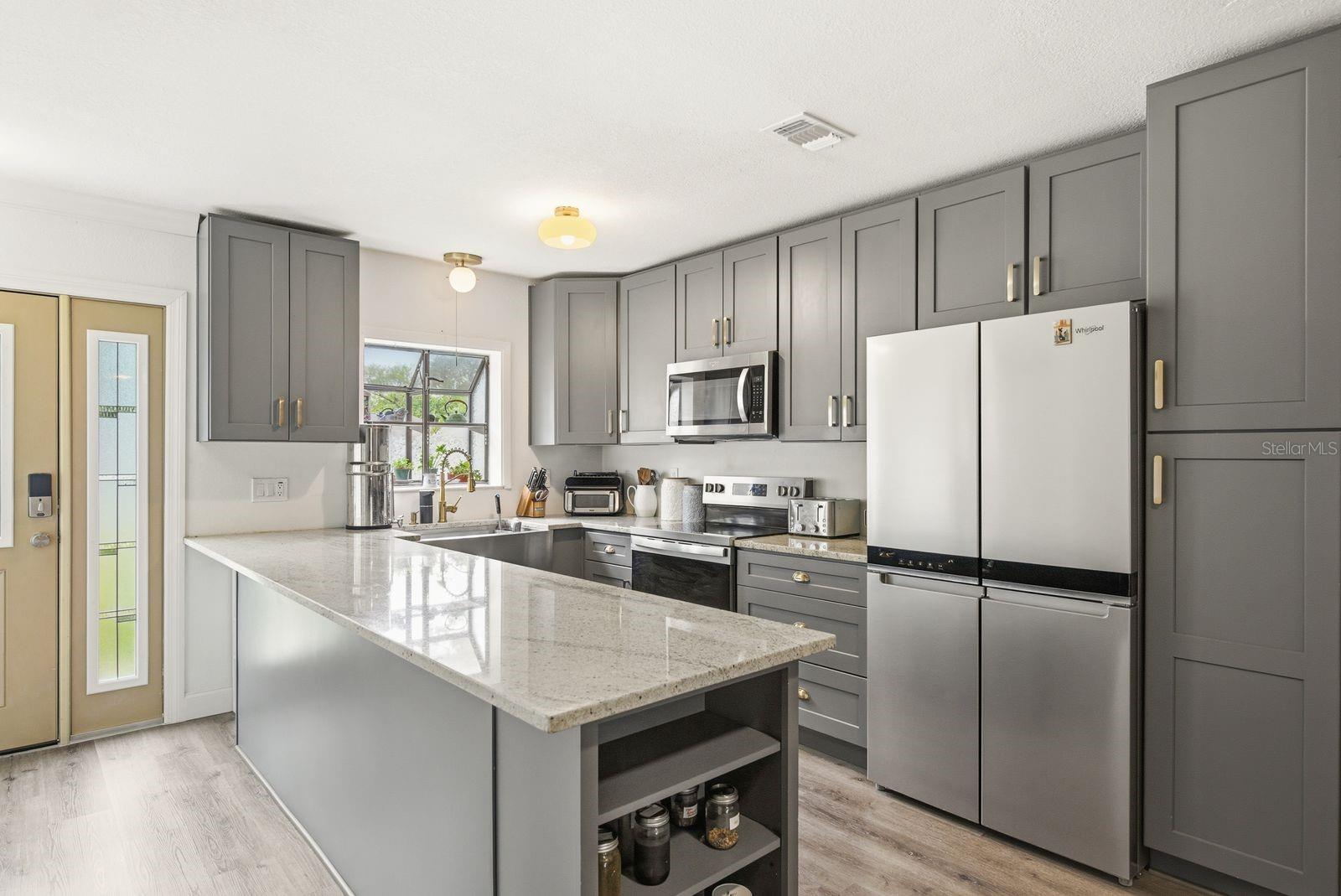 CANAL SHORES SUB - Residential
