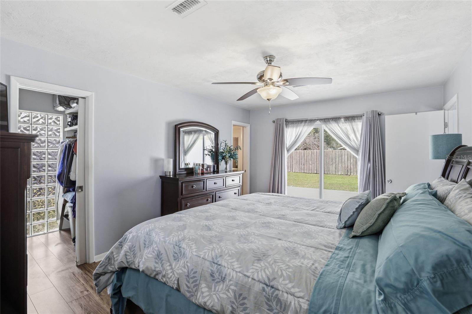 RENEWOOD - Residential