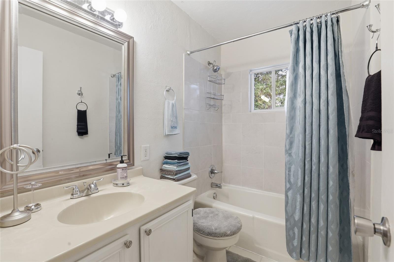 RENEWOOD - Residential