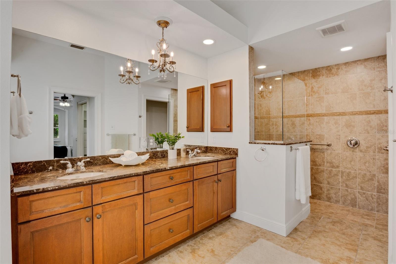 MCINTYRE WILSON & POTTERS - Residential