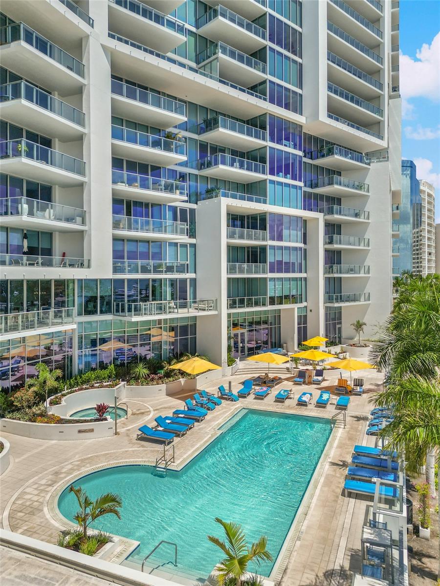 VUE SARASOTA BAY - Residential