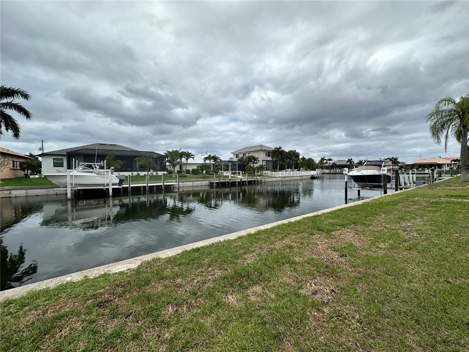 PUNTA GORDA ISLES SEC 12 - Land