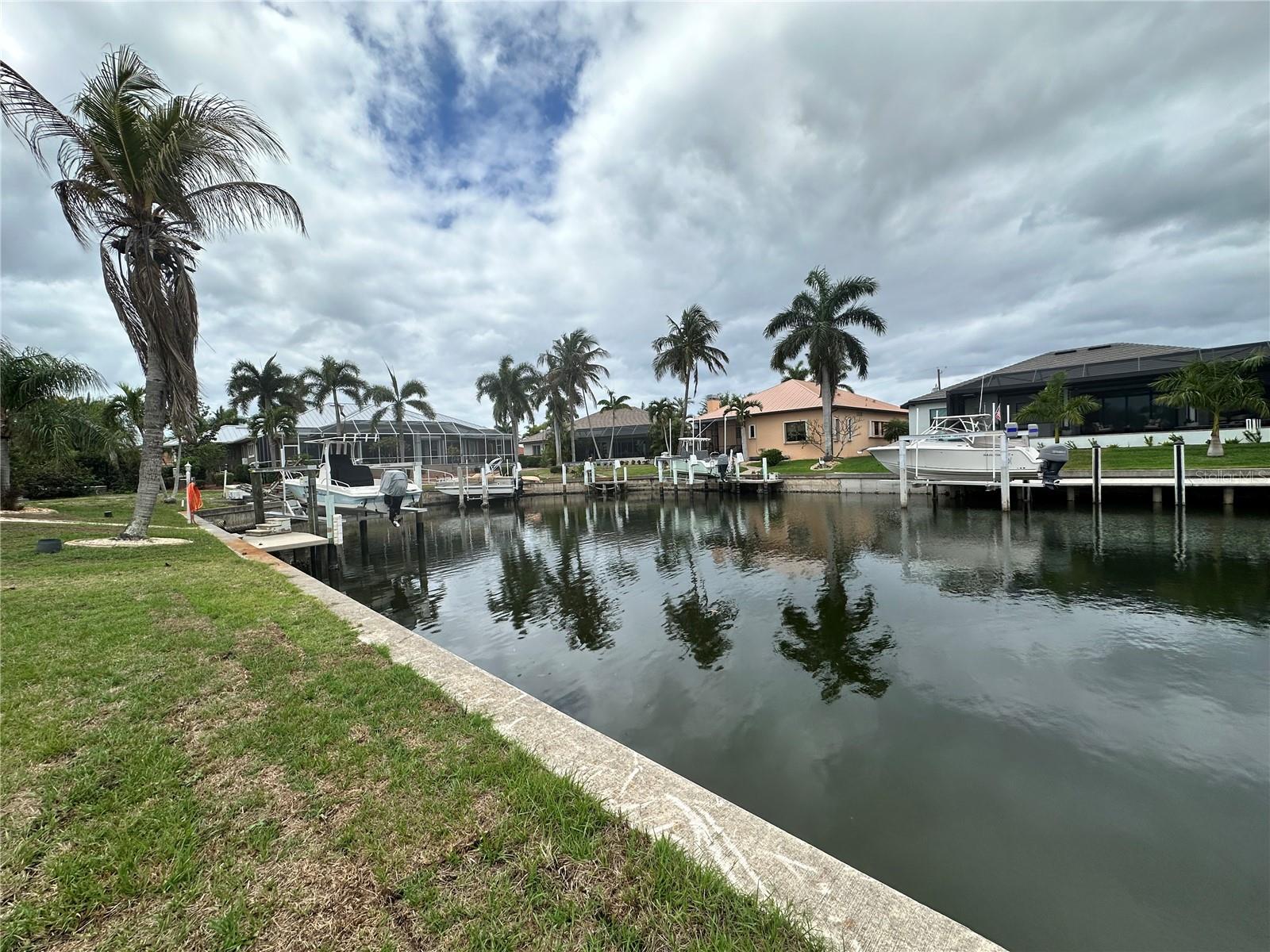 PUNTA GORDA ISLES SEC 12 - Land