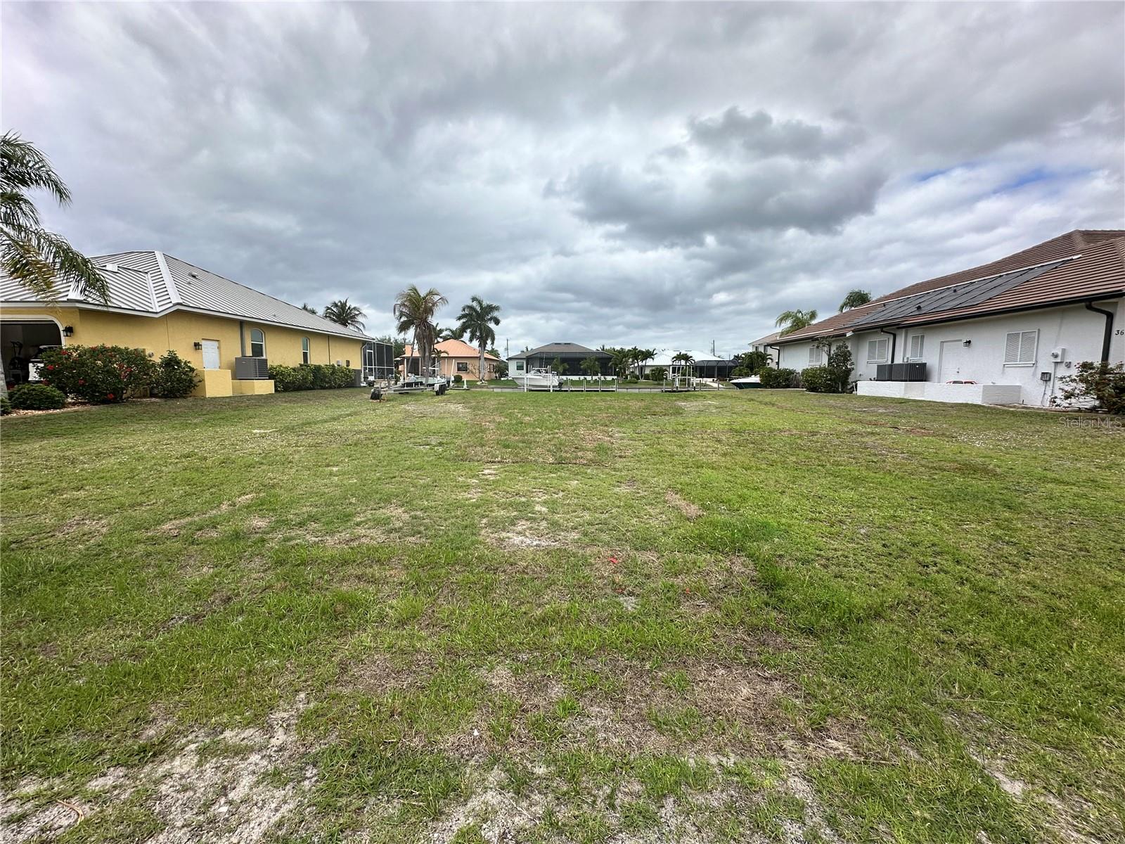 PUNTA GORDA ISLES SEC 12 - Land