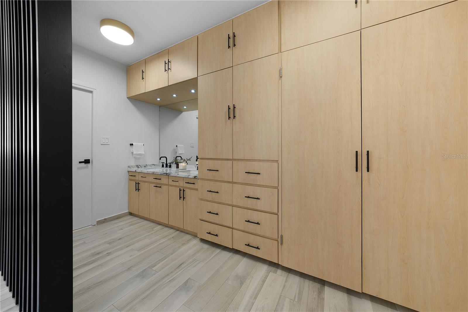 VISTAMAR MARINA EAST - Residential