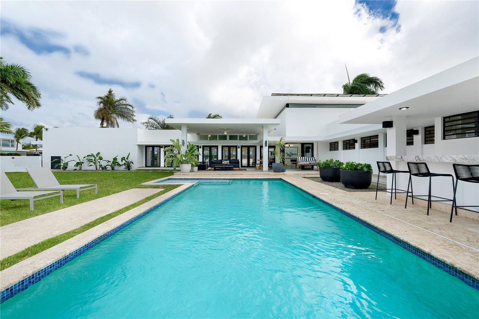 VISTAMAR MARINA EAST - Residential