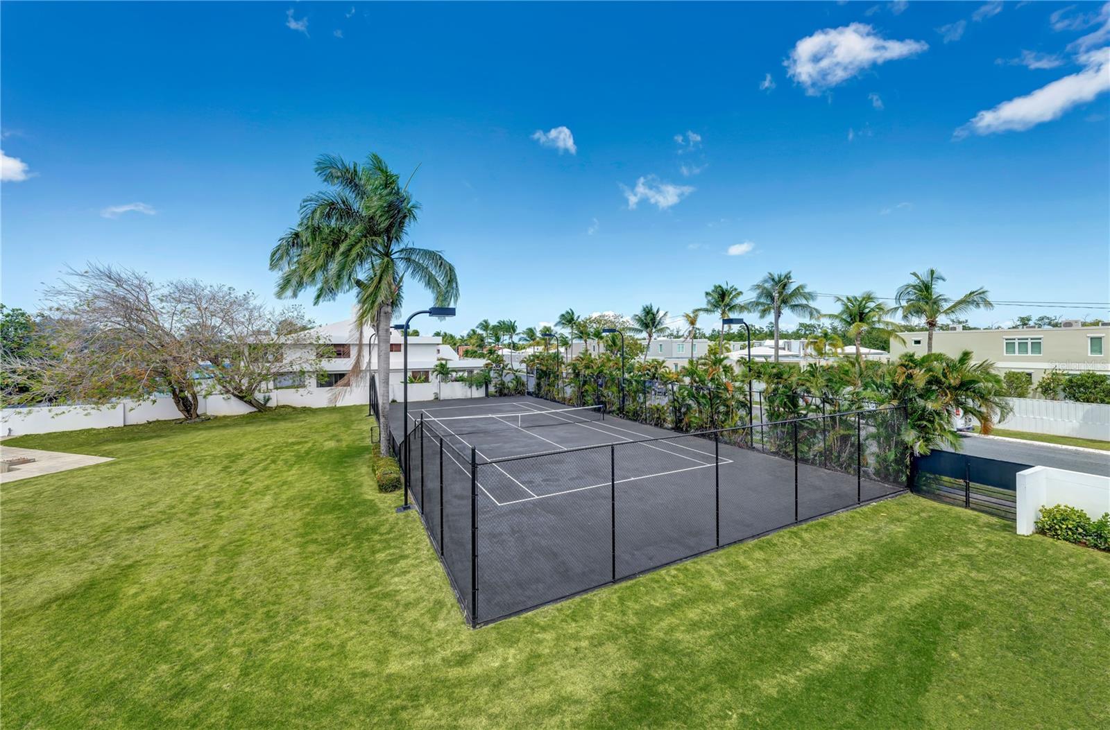 VISTAMAR MARINA EAST - Residential