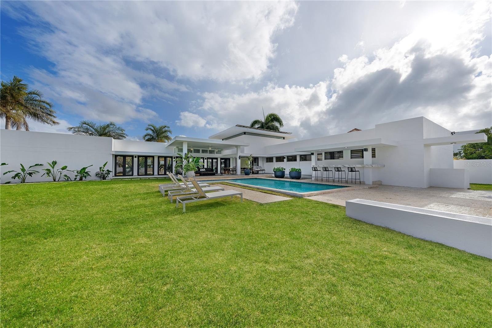 VISTAMAR MARINA EAST - Residential