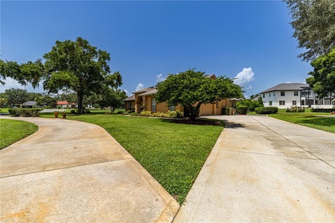 Tiny photo for 34021 Park Lane, Leesburg, FL 34788 (MLS # G5114888)