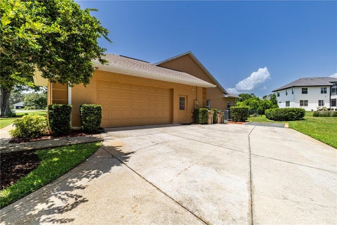 Tiny photo for 34021 Park Lane, Leesburg, FL 34788 (MLS # G5114888)