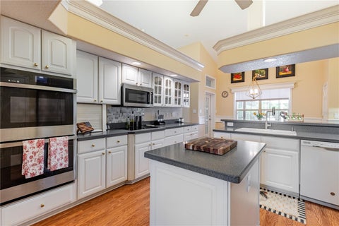 Tiny photo for 34021 Park Lane, Leesburg, FL 34788 (MLS # G5114888)