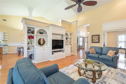 Tiny photo for 34021 Park Lane, Leesburg, FL 34788 (MLS # G5114888)