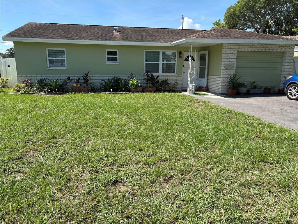 Photo of 1443 Jeffords St, Clearwater, FL 33756 (MLS # TB8543814)