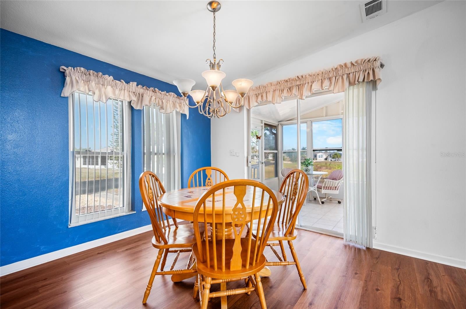 9177 PINEHAVEN WAY