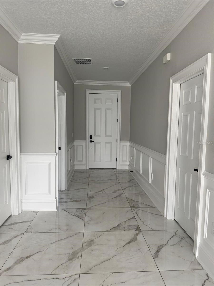 EAGLE POINTE PH III SUB - Residential Lease