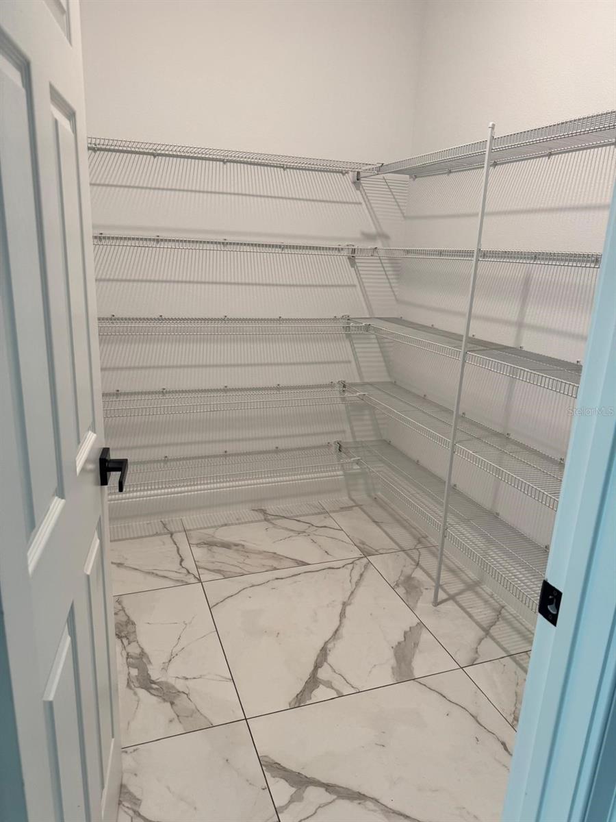 EAGLE POINTE PH III SUB - Residential Lease