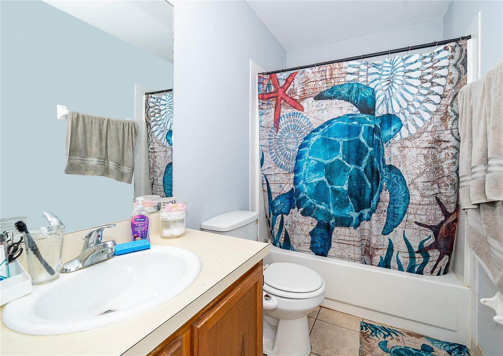 OAKLAND VILLAGE - Residential