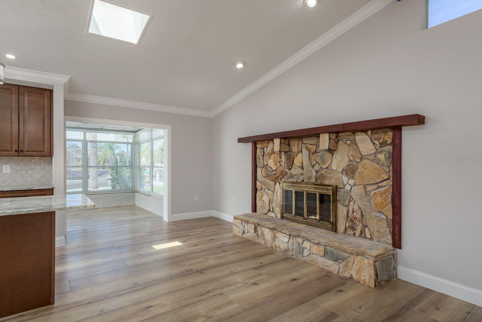 GULF HARBORS WOODLAN - Residential Lease