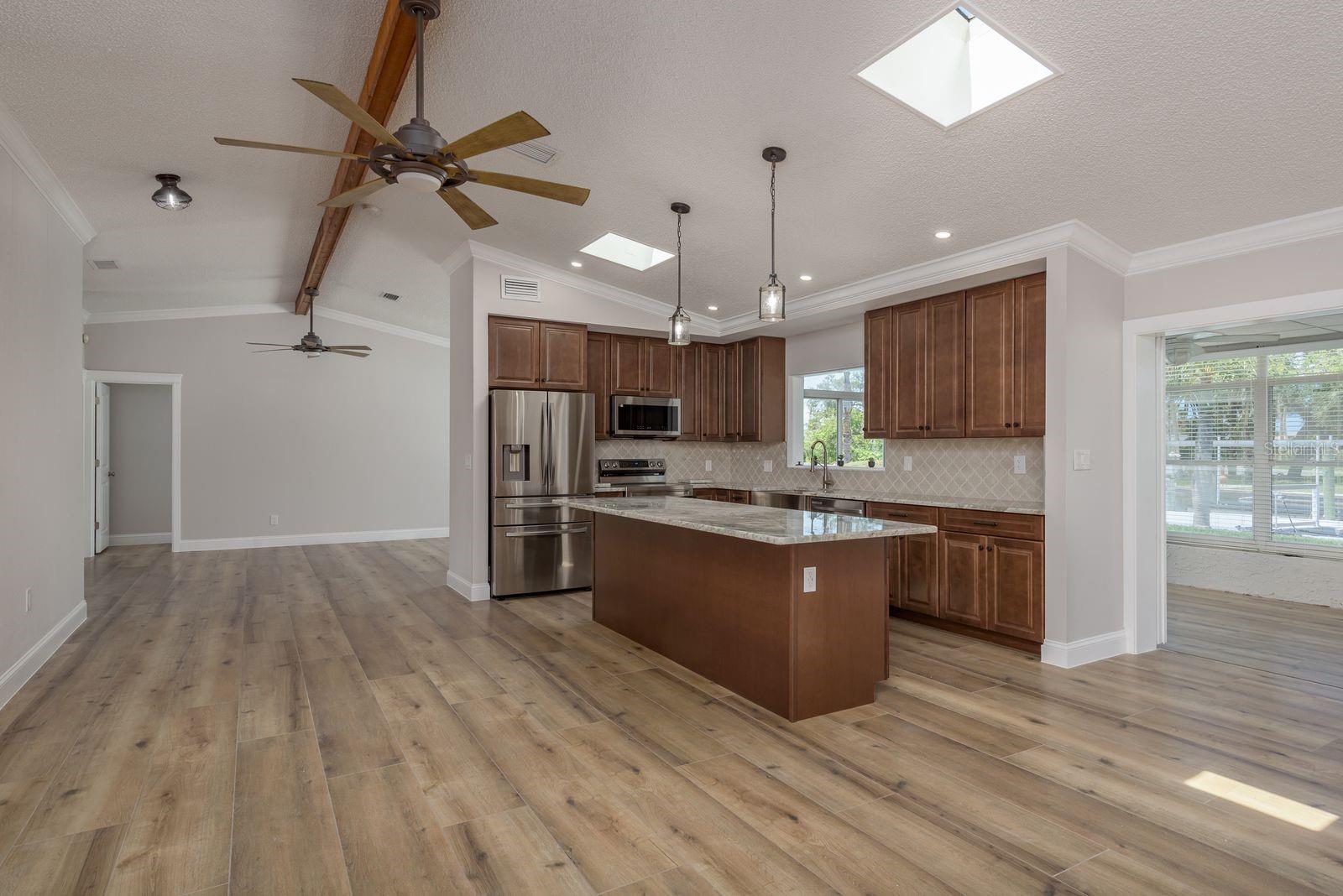 GULF HARBORS WOODLAN - Residential Lease