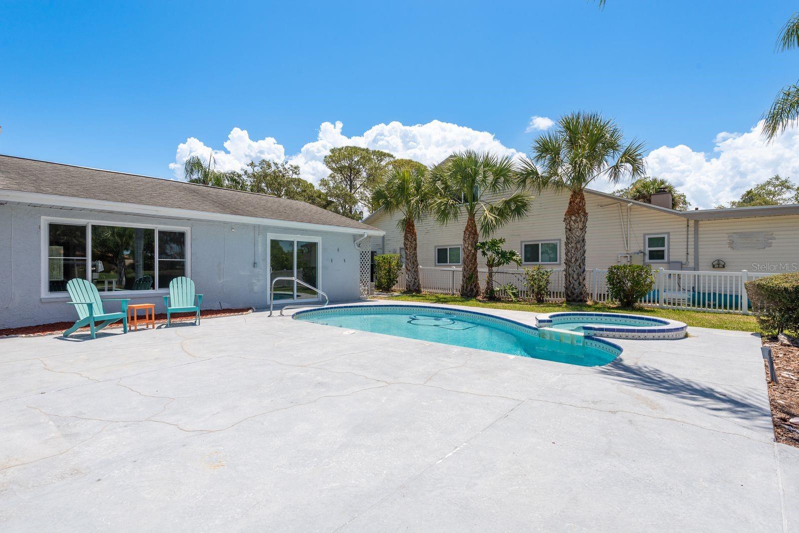 GULF HARBORS WOODLAN - Residential Lease