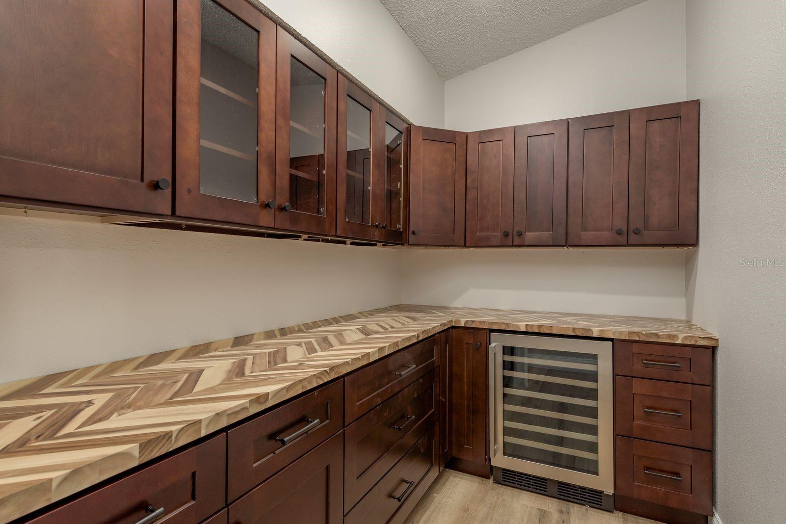 GULF HARBORS WOODLAN - Residential Lease