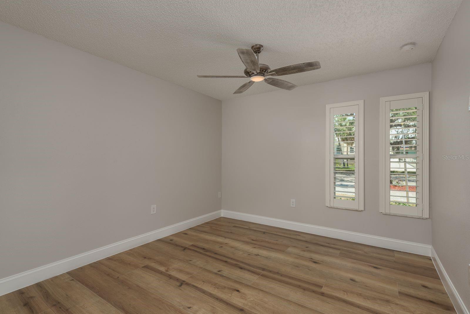 GULF HARBORS WOODLAN - Residential Lease