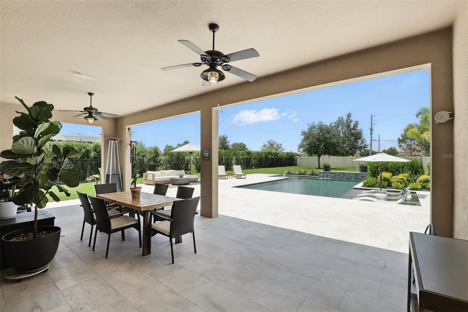 2118 WHITING TRAIL