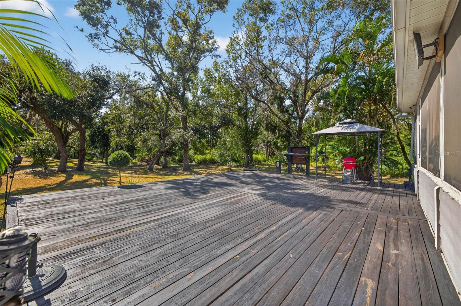 COUNTRY BROOKE ESTATES - Residential