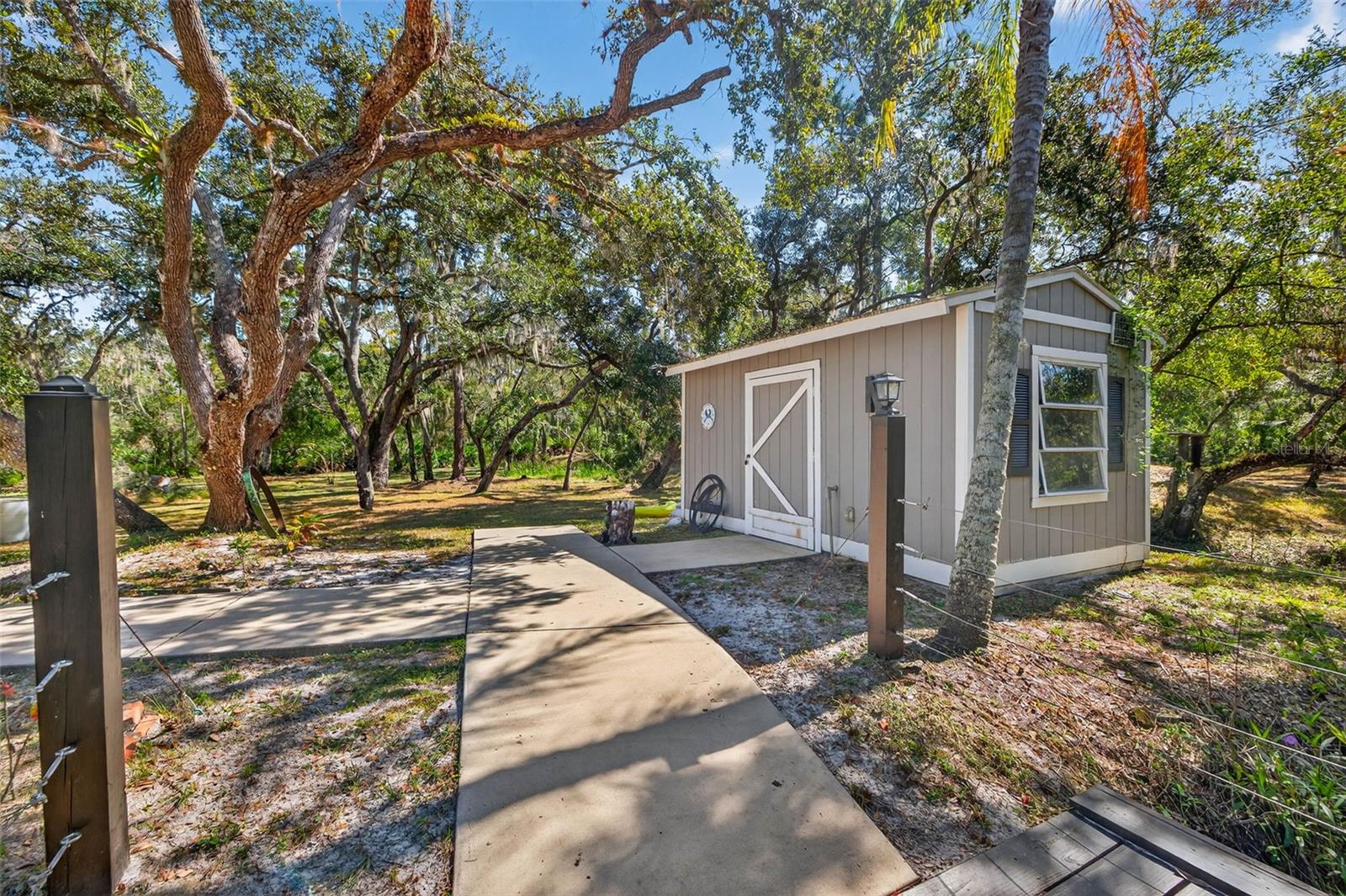 COUNTRY BROOKE ESTATES - Residential