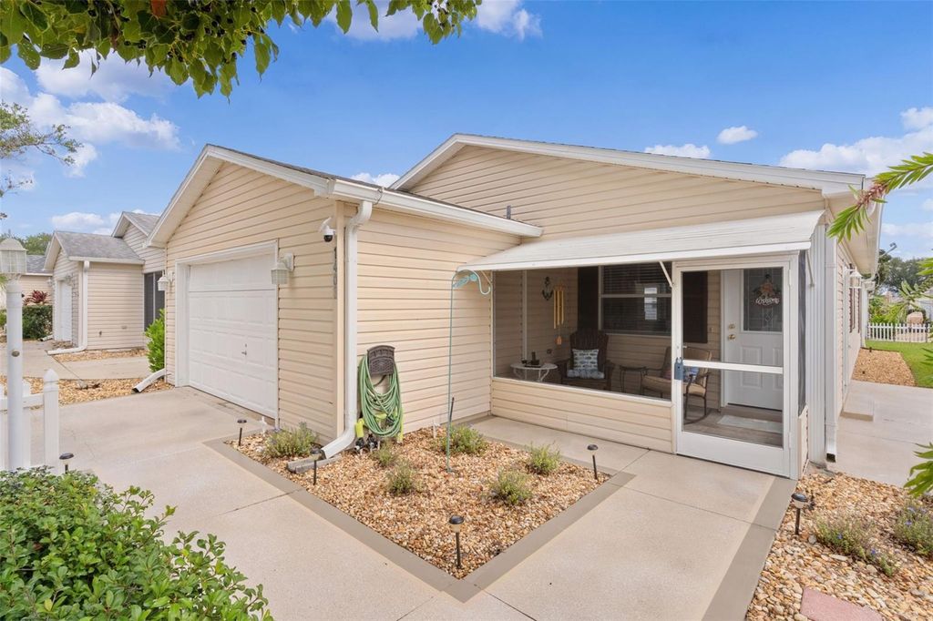 Photo of 1403 Espinoza Lane, The Villages, FL 32159 (MLS # G5103682)