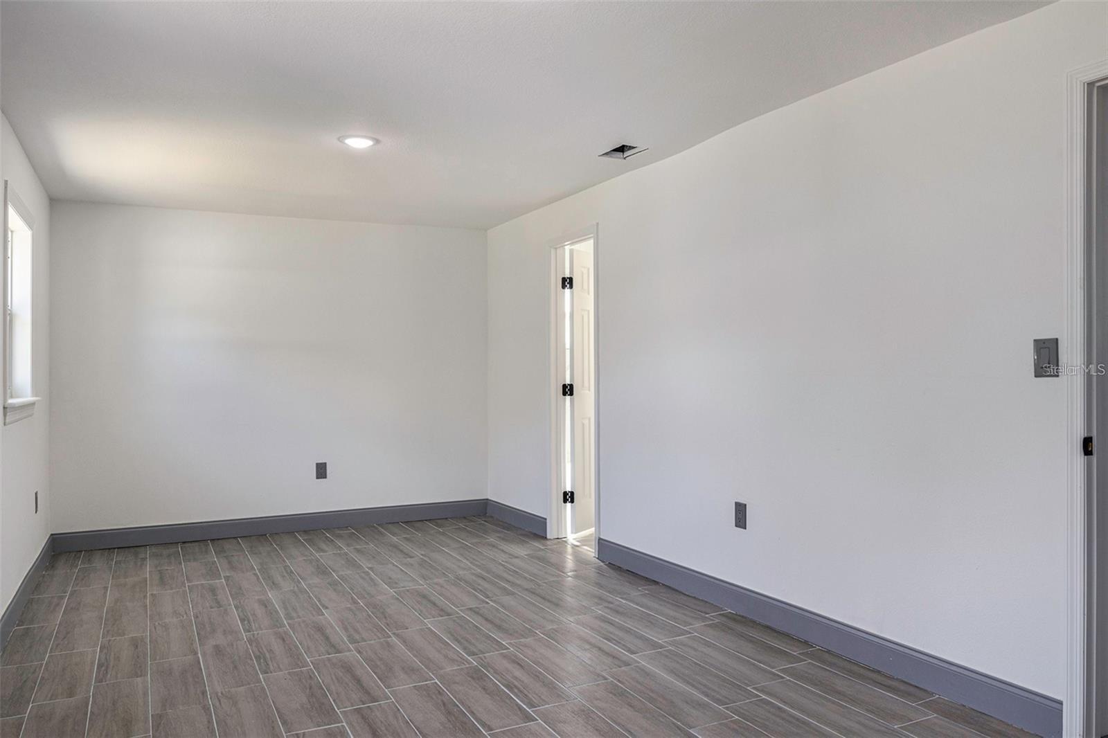 FLOMERFELTS SUB - Residential