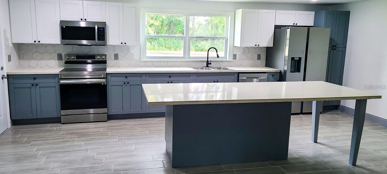 FLOMERFELTS SUB - Residential