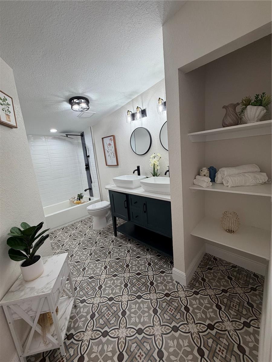 THRASHERS SUB - Residential