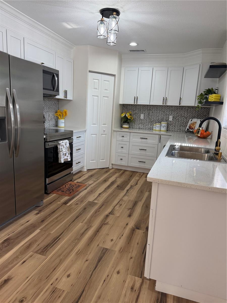 THRASHERS SUB - Residential